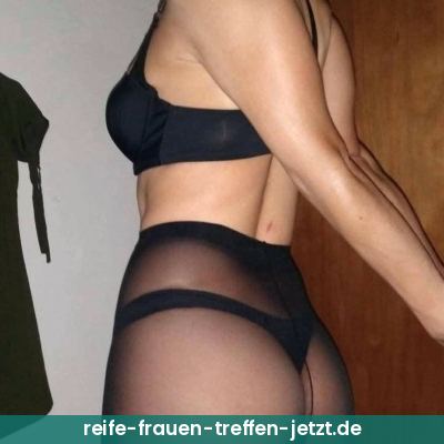 Julia, 34 – Triefenstein